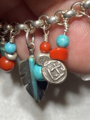 VINTAGE SOUTHWEST TURQUOISE & RED CORAL STERLING SILVER FEATHER CHARM NECKLACE