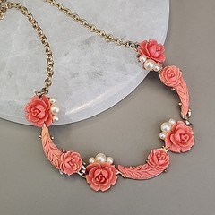 Vintage Rose Necklace Peach Celluloid Flowers Linked Faux Pearl 17″