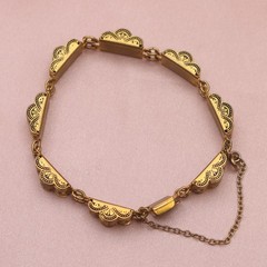 Elegant Vintage Damascene Style Tank Bracelet Jewelry for Women