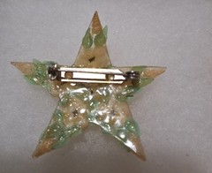 Vtg Star Shape Brooch Floral Motif Cream Green Seashells Rhinestone 1950s-1970s