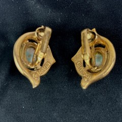Sara Coventry Vintage ClipOn Earrings “Remembrance” Turquoise Art Glass Cabachon