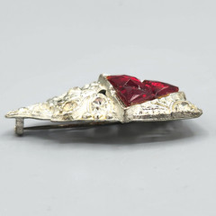 Art Deco Red Art Glass Crystal Accent Pot Metal Silver Tone Dress Clip Brooch