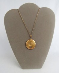 Antique 1915 Fancy Etched Floral Large 1 5/8″ Heavy 23g Locket Pendant Necklace