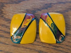 Vtg abstract earrings square enamel modern swirl art design pierced post mustard