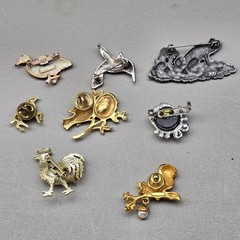 Vintage Brooch Lot Monet JJ Avon Animal Bird Frog Rhinestone 8 Pieces
