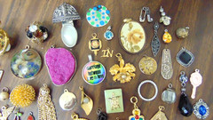 Huge Vtg lot of 141 Estate Pendants & Charms Mixed Materials And Styles