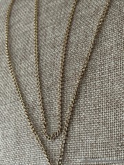 VINTAGE JOSTENS PENDANT CHARM KEY NECKLACE – 20″ – SENIOR 1974 – GOLD IN COLOR