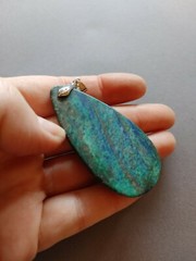 Vintage pendant silver tone metal azurite gemstone blue green elongated teardrop