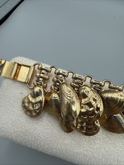 Napier Eugene Bertolli Clam, Oyster & Mussel Shell Gold Tone Charm Bracelet 1980