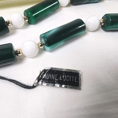 Vintage Green Marbled White and Gold Genuine Lucite Beaded Necklace New Retro