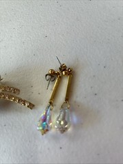 Vintage JULIANA D&E Clear AB Bead Gold Tone Cha Cha Leaf Pin Brooch + 2 Earrings