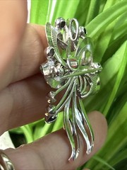 Vintage Sterling Silver Leaf & Ribbon Brooch Pendant / Pin, 8g, Mid-Century 2”