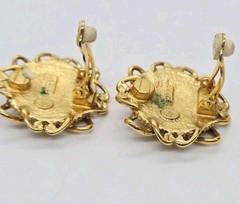 Gontie Flower Earrings Gold Tone Clip On Floral Onate Design Vintage Rare 1 in