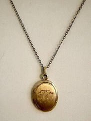 Vintage Roman Gold Filled Signed Photo Locket Pendant Necklace Chain EBF 18”