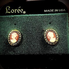 Vintage Lorée Cameo Jewelry Set Brooch Pendant & Matching Earrings Made in USA