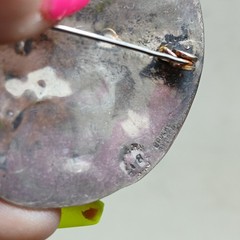 Silver Tone MOP Abalone 1-7/8″ Broche Alpaca Round Brooch Mother of Pearl