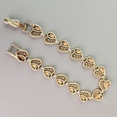 Vintage Heart Chain Bracelet Filigree Openwork 1cm Gold Tone 6.5″