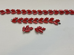 Lisner Cherry Red Necklace Bracelet Earrings Parure Set Leaf Shaped Thermoset
