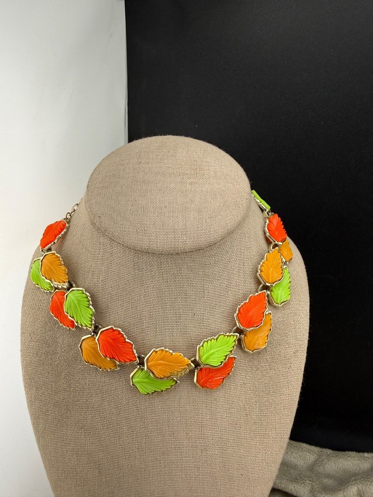 Vintage Thermoset Leaf Necklace Neon Green Red Gold Tone 14”