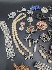 Vtg Costume Jewelry Lot Rhinetones Signed & Unsigned WEISS, JULIANA? Etc