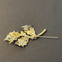Vintage Signed AAI Holly Green Enamel Gold tone Brooch Pin 1990s