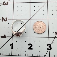 Vintage Sterling Silver Dome Signet Ring Engraved Leaf Design Size 7.75 925