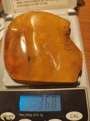 NATURAL OLD ANTIQUE BALTIC AMBER stone 36.8 gr