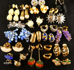 Vintage Clip On Earrings Lot 20 Pairs Retro Jewelry Floral Grape Cluster Enamel