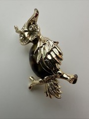 Vintage Owl pin brooch. Signed Gerry. See pics.