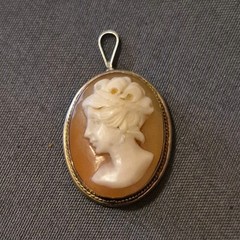 800 Silver Oval Cameo Pendant Charm Brown/White Carved Lady Portrait Profile