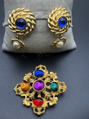 Gold Tone Floral Brooch Earrings Set Statement Purple Blue Green Dangle Drop