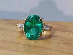 14K Yellow Gold Engagement Ring 5.11CT.Natural Green Emerald Oval Shape GIA Cert