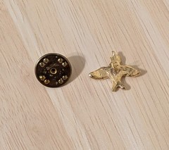 Vintage Bluebird Gold Toned Lapel Tie Tack Pin