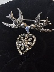 Sterling SILVER & Marcasite Love Birds Brooch w/ Dangle Heart