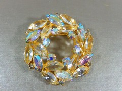 JULIANA D&E OPEN SET UNFOILED CLEAR & AB RHINESTONE GOLD TONE BROOOCH