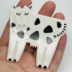 Vintage Cow Brooch Aryn Rothstein Ceramic Pin 1980s Hallmark Cute Farm Animal