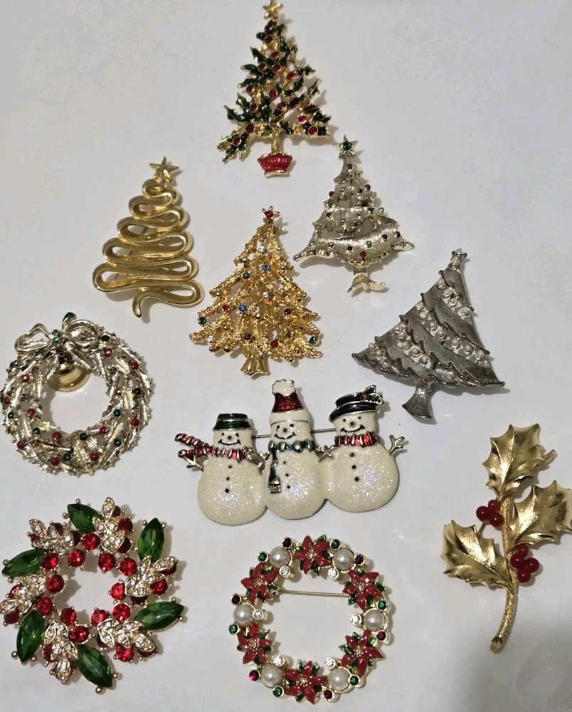 Lot Of 10 Christmas Brooches Christmas Trees Wreaths Snowmen Holly Pin Brooch