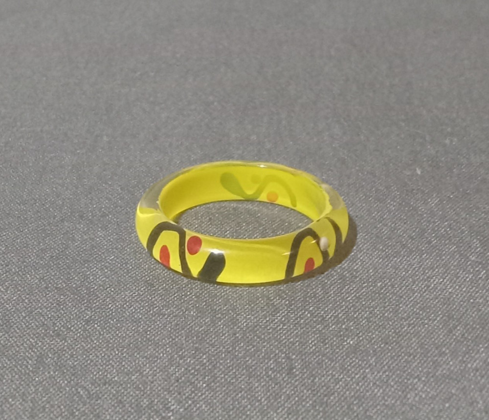 Vintage Hand Painted Lucite Resin Acrylic Ring – Size 7.5 – One of A Kind