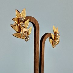 Vintage Rhinestone Earrings Gold Tone Leaf Branch Climber Clip On Dimensional