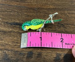 Vintage Gerry’s Yellow Green Enamel 🦜Rhinestone Eye Parrot Bird 2″ Brooch Pin