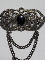 Vintage Style Ornate Metal Brooch Pin Black Agate Onyx Stone Chains Gothic…