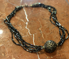 IRIDESCENT BRONZE BROWN BEAD GOLD FILIGREE BALL PENDANT 5 STRAND 22″ Necklace EU