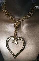 Vintage Les Bernard Hammered Gold Tone Heart Clip Earring and Necklace Set