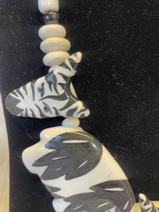 VINTAGE RUBY Z CANDICE LOHEED CERAMIC 80’s 90”s NECKLACE Elephant Zebra Safari