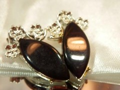 Vintage 1960’s Silver Tone Deep Black Moonglow Mourning Clip on Earrings 595ag9