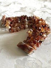 Beautiful Agate And Pearl Bracelet With Beaded Nuggets & Silver Tone Clasp 7.5”
