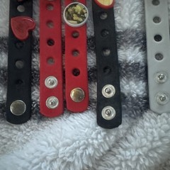 One Direction Lot Of Rubber Snap Brackets Total 5