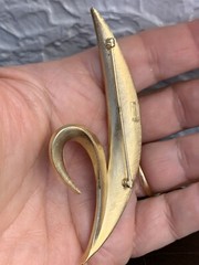 VTG Crown Trifari Brushed Gold Tone Split Leaf Pin Brooch 1955-1969 Philippe Era