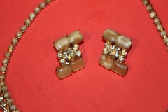 Beautiful Vintage Unsigned Glass SLAG Brown Stone Necklace & EariNGS 1970’s