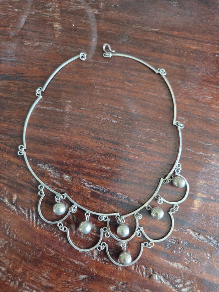 TAXCO MEXICO STERLING SILVER 925 BIB REPOUSSE SPHERE BALL NECKLACE 15G VTG 14″